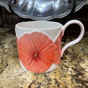 Potter’s Studio oversize 3d hibiscus floral mug - Brand new!